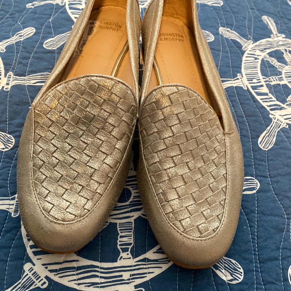 Gold flats